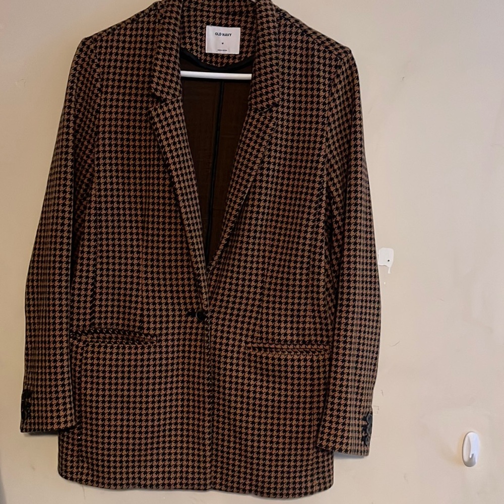 Old Navy houndstooth print blazer